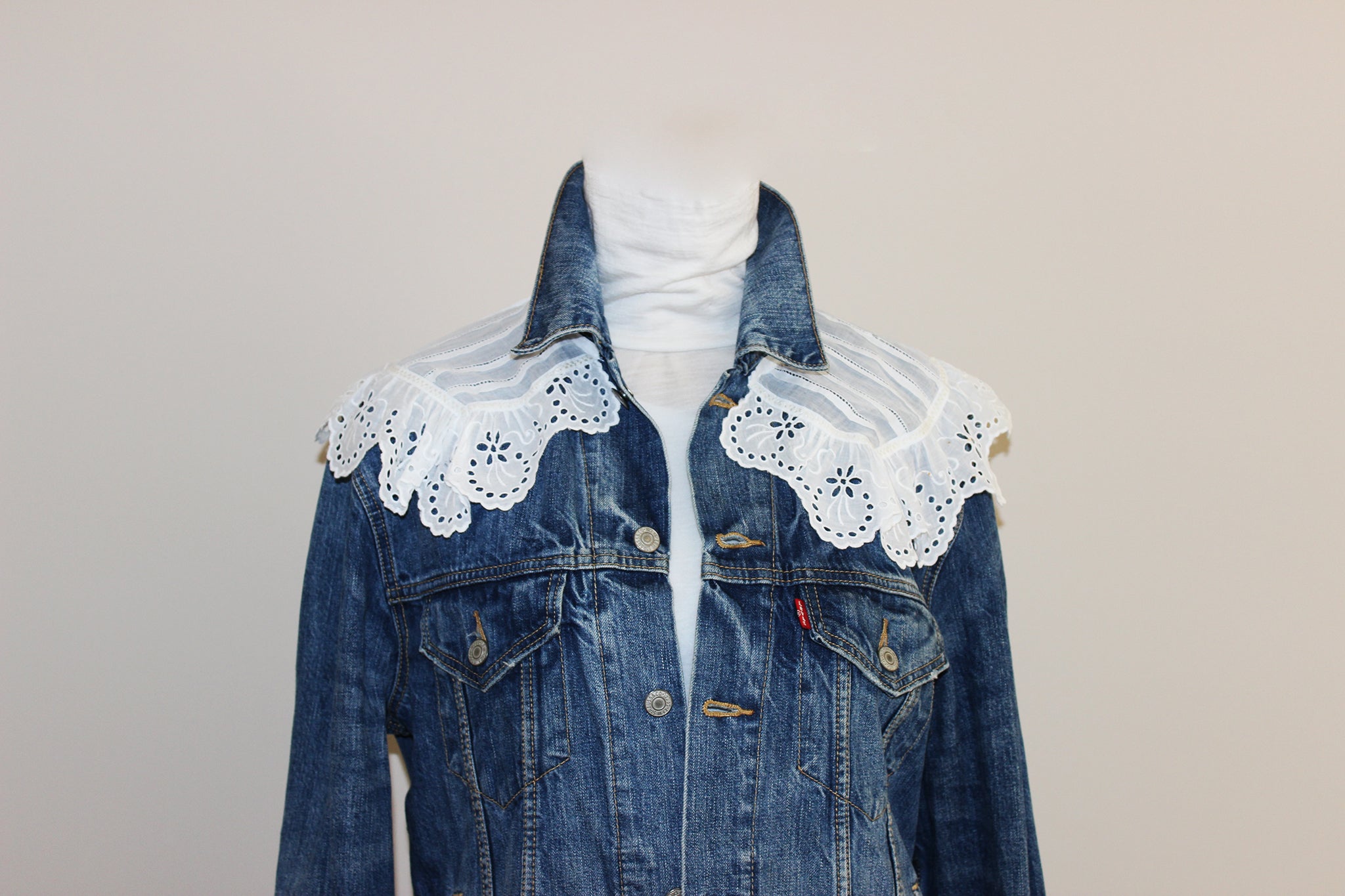 Levi's x Antique Collar  SHE GOES ROGUE   