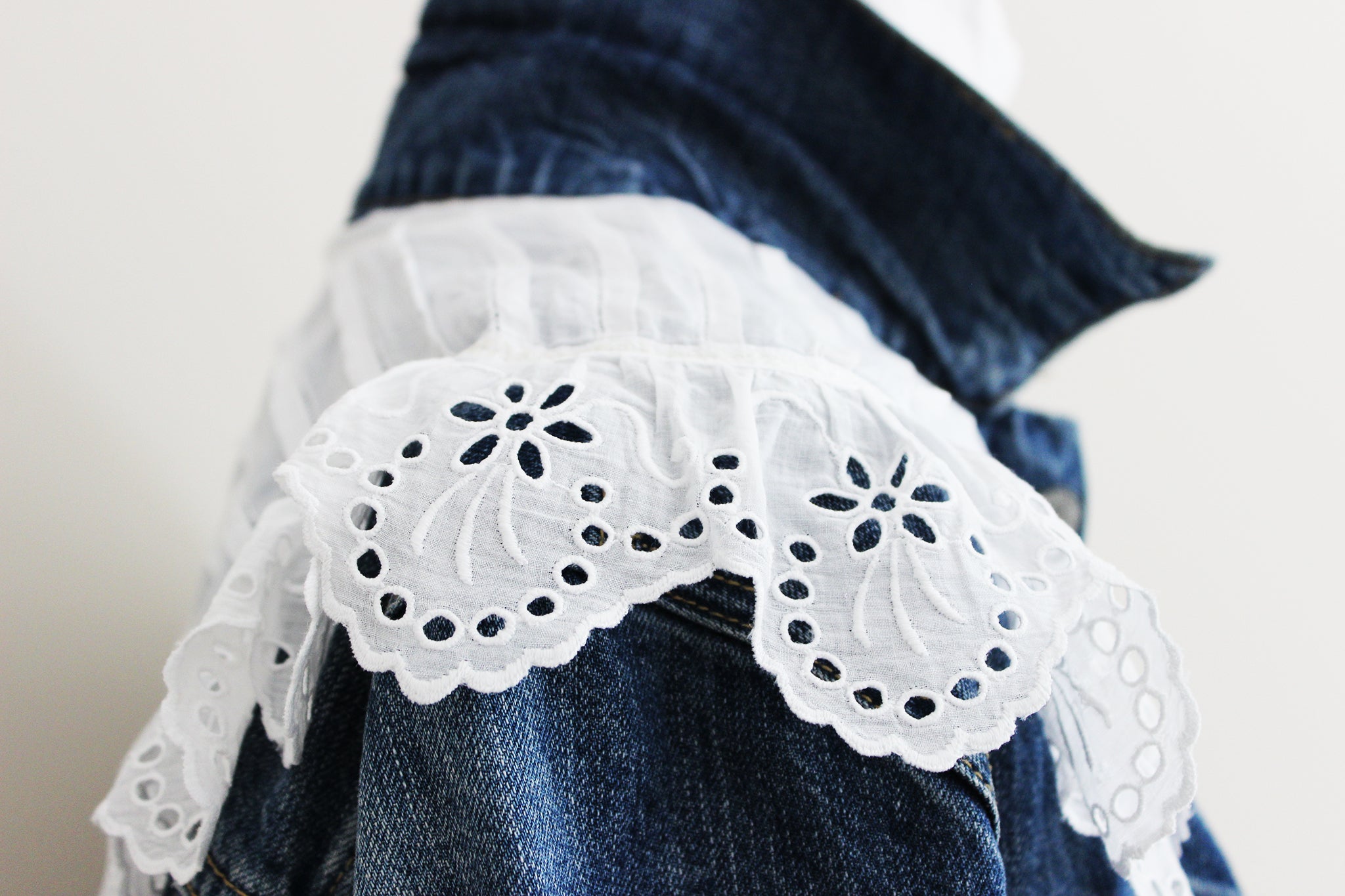 Levi's x Antique Collar  SHE GOES ROGUE   